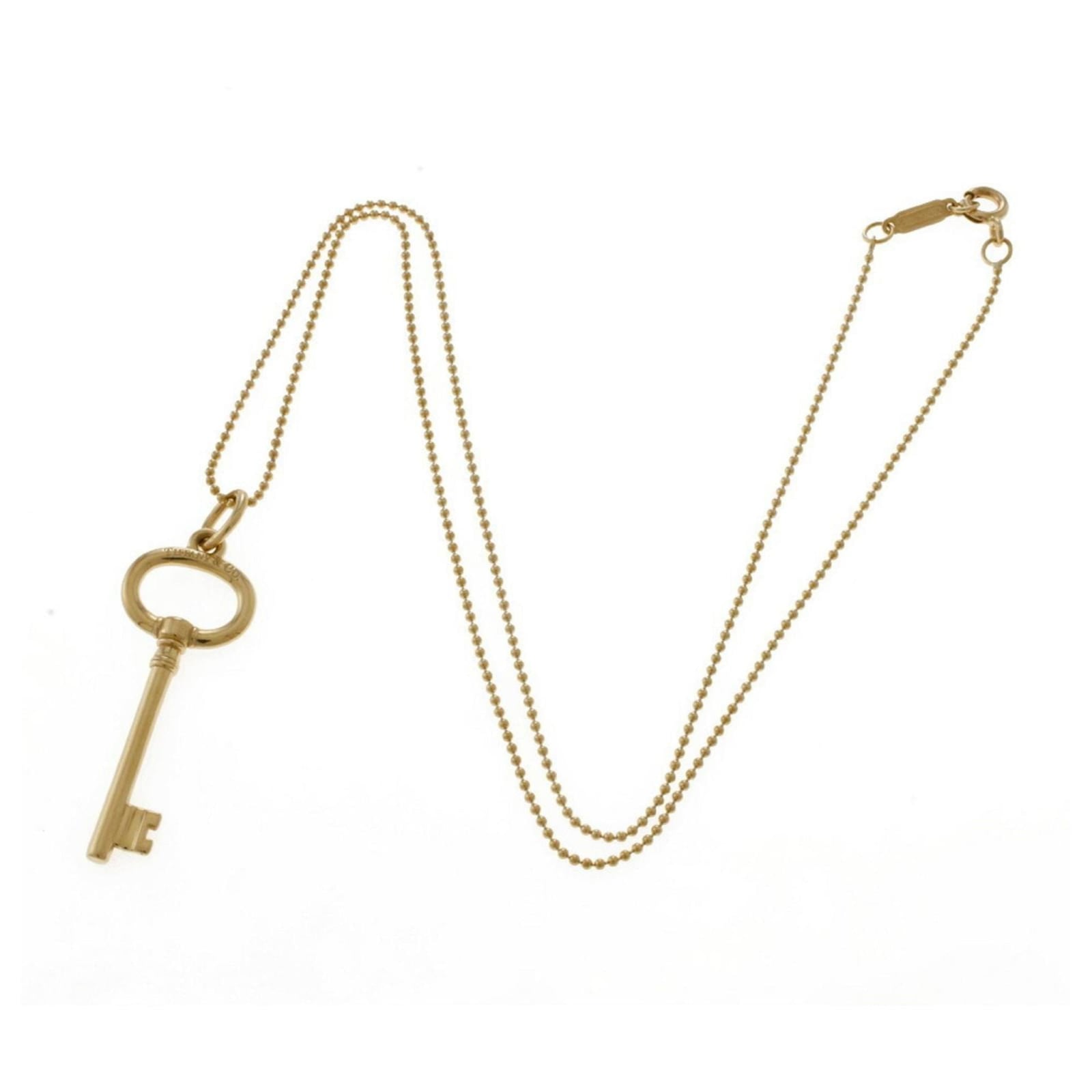 18K Yellow Gold Small Oval Key Pendant Necklace