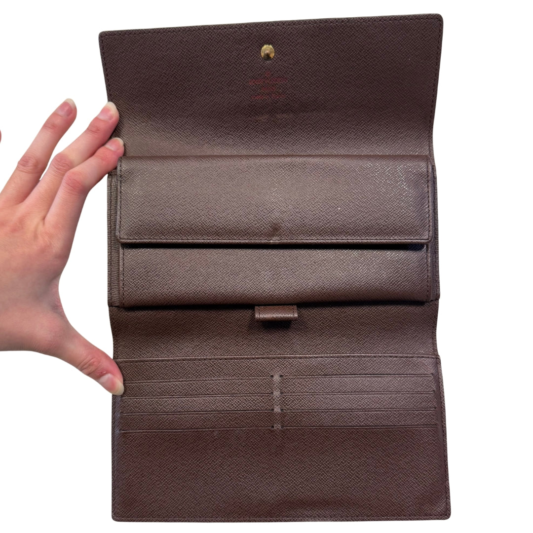 Damier Ebene Sarah International Wallet