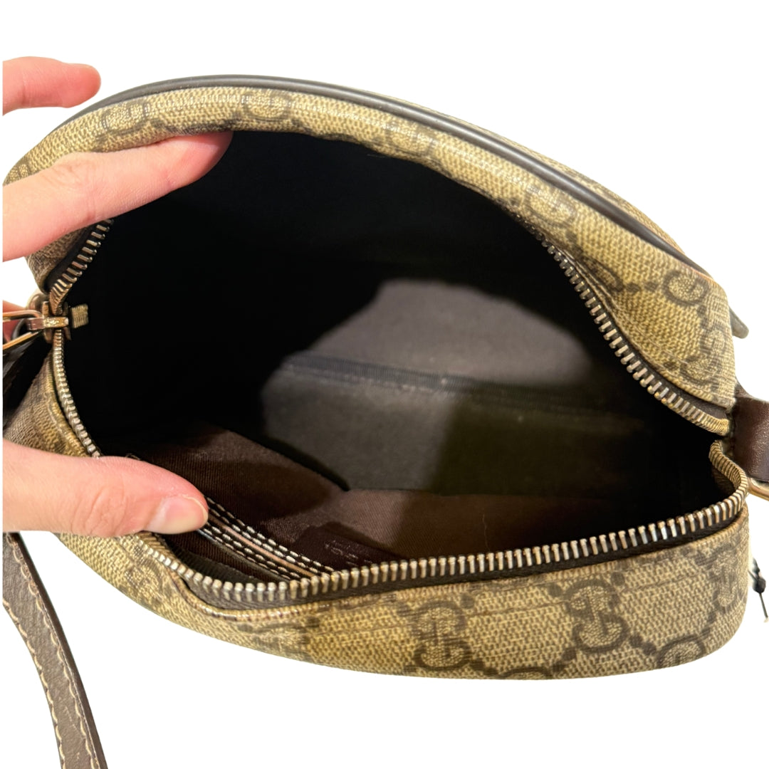 Unisex GG Supreme Canvas Messenger Bag
