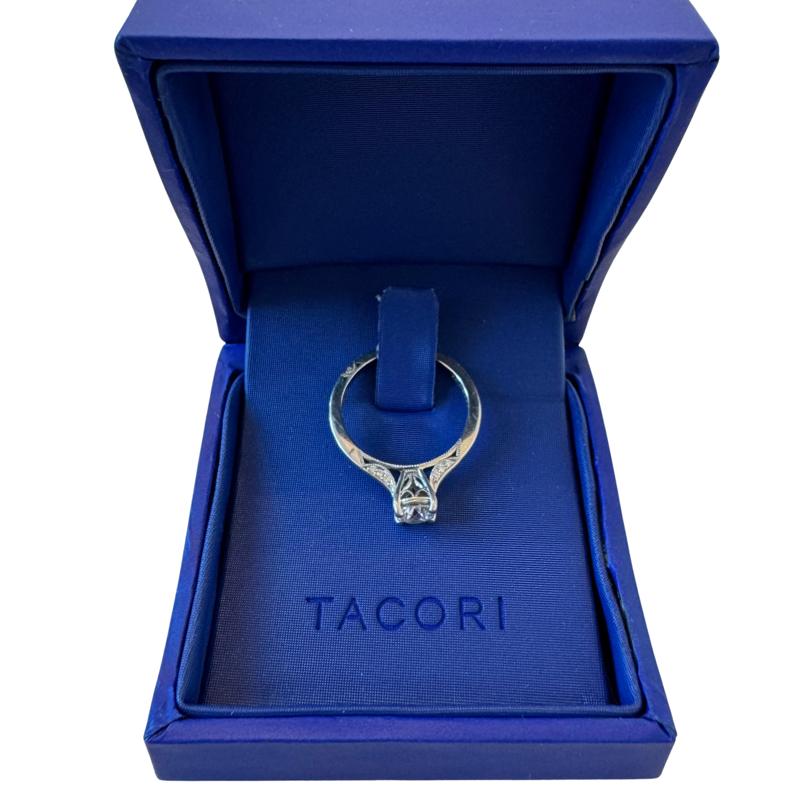 Dantela - Platinum Round Natural Diamond Solitaire Engagement Ring