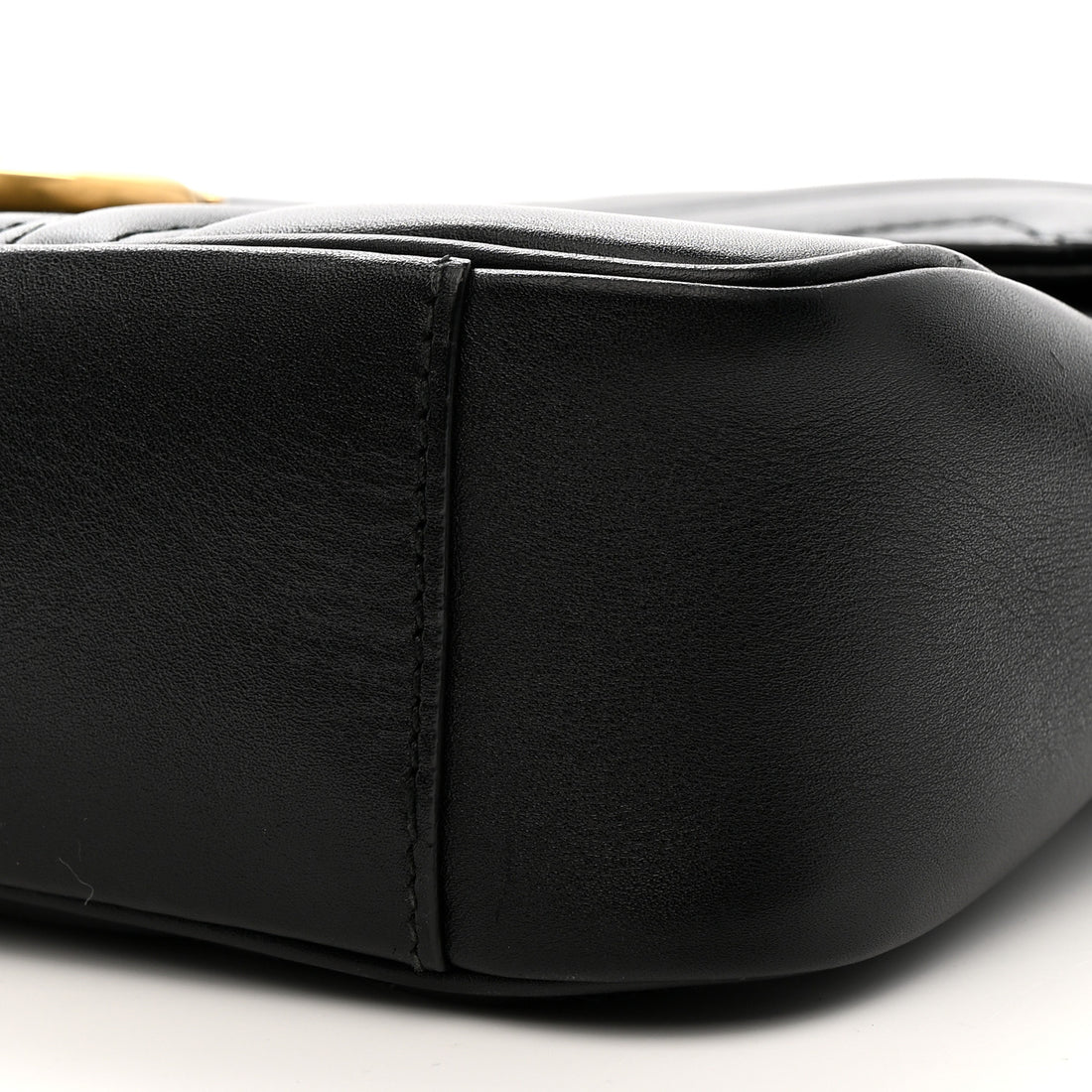 Calfskin Matelasse Medium GG Marmont Shoulder Bag Black