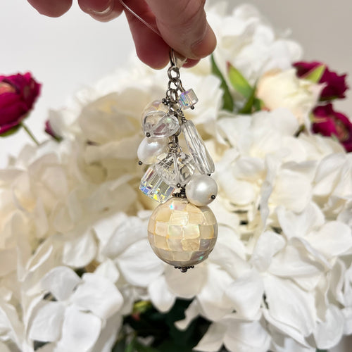 Cream/Clear Cluster Pendant