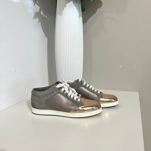 Sneaker 37