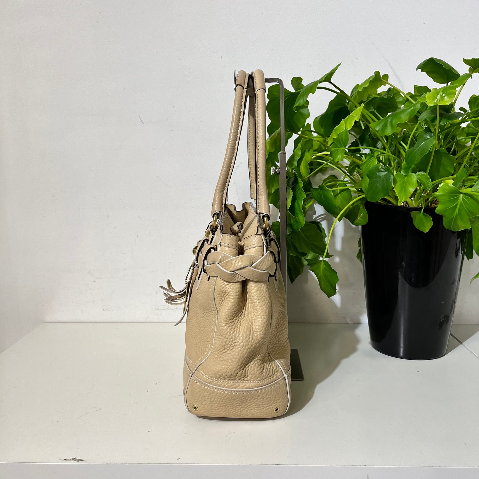 Sandy Shoulder Bag