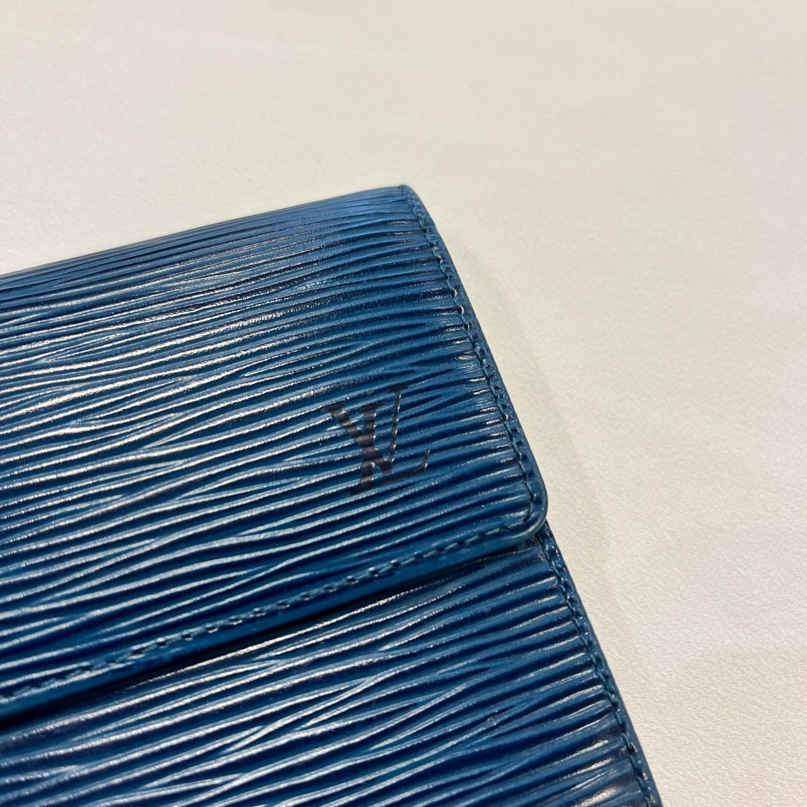 Epi Sarah Wallet Blue – Loom & Magpie Boutique