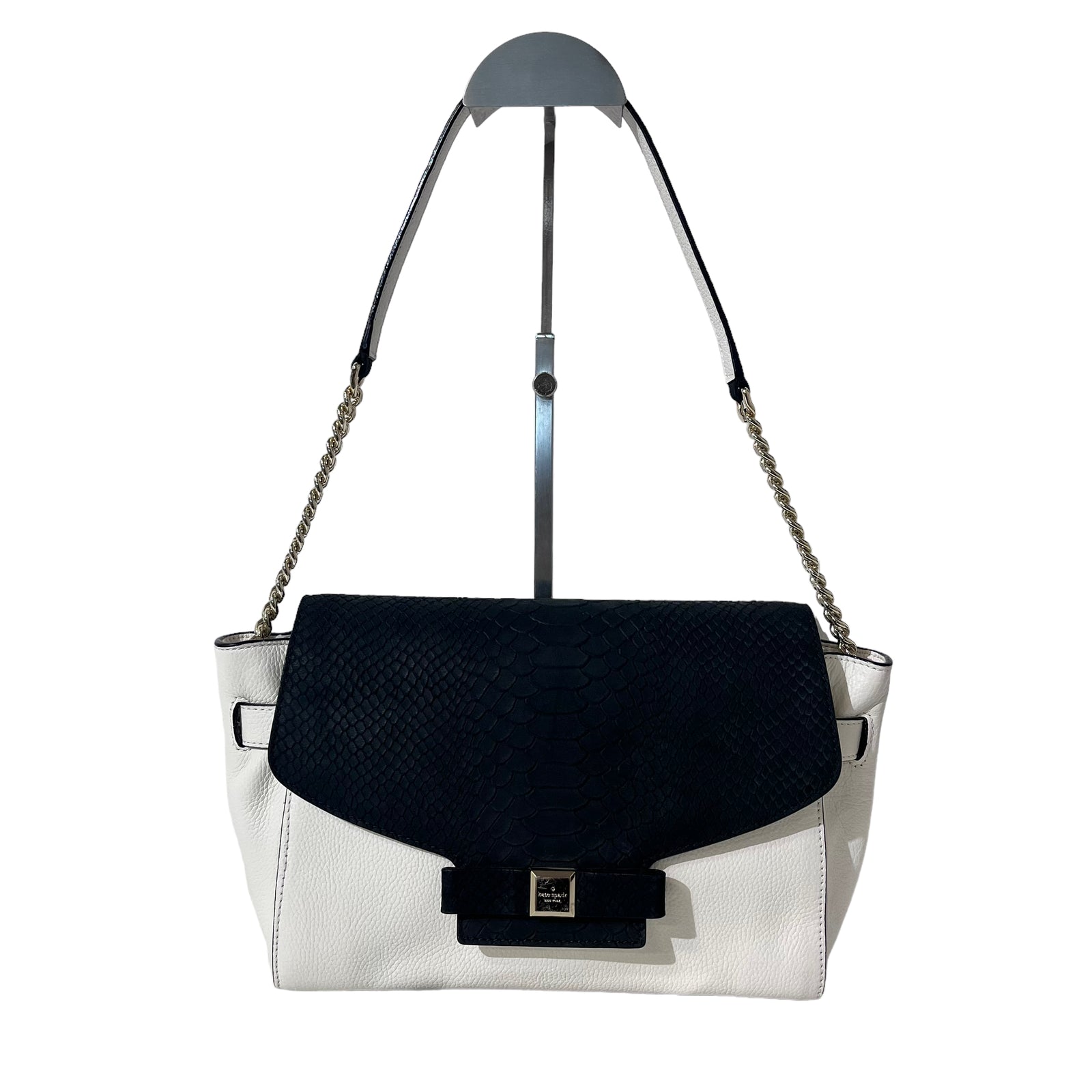 Black/White Shoulder Bag w Scale Texture