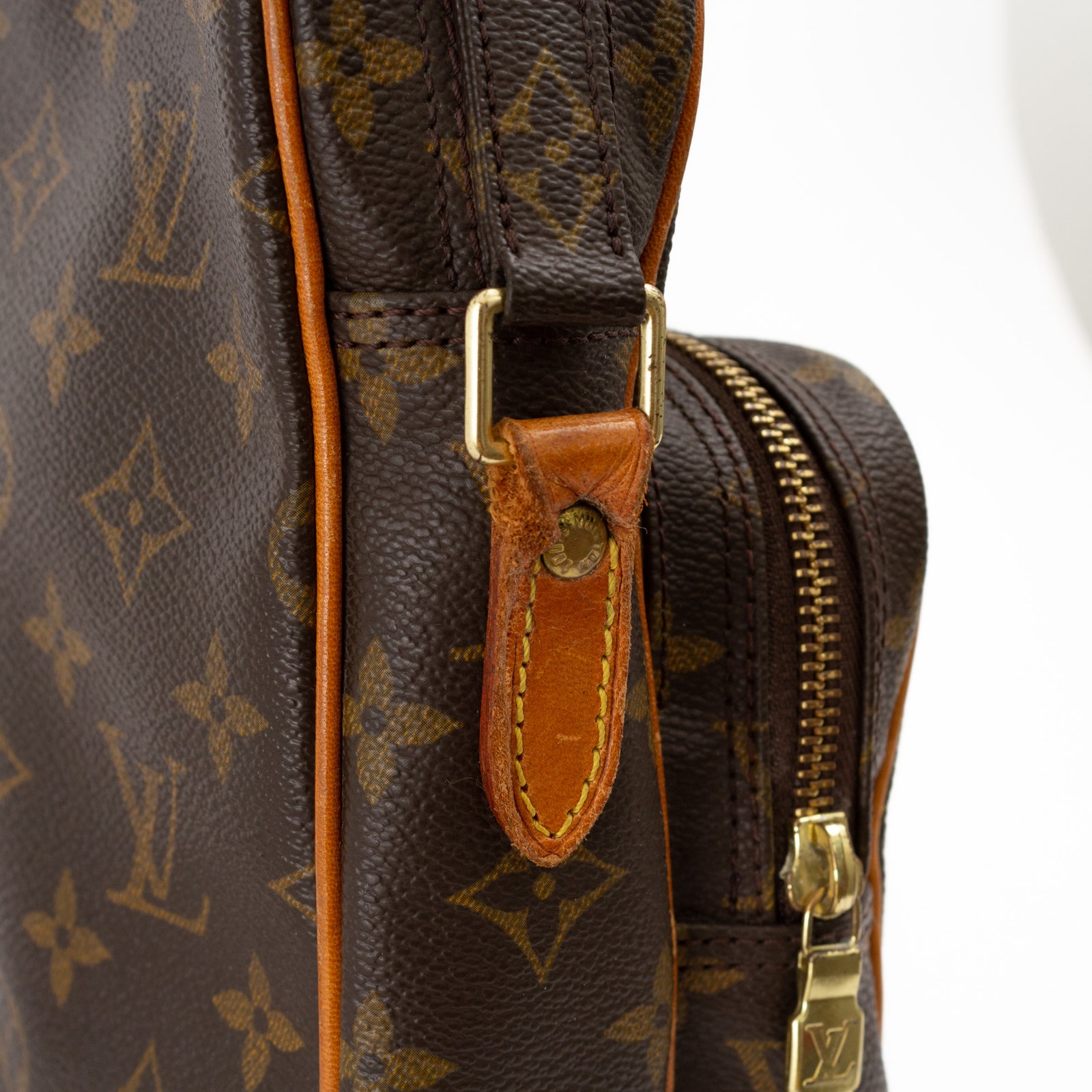 Monogram Amazone