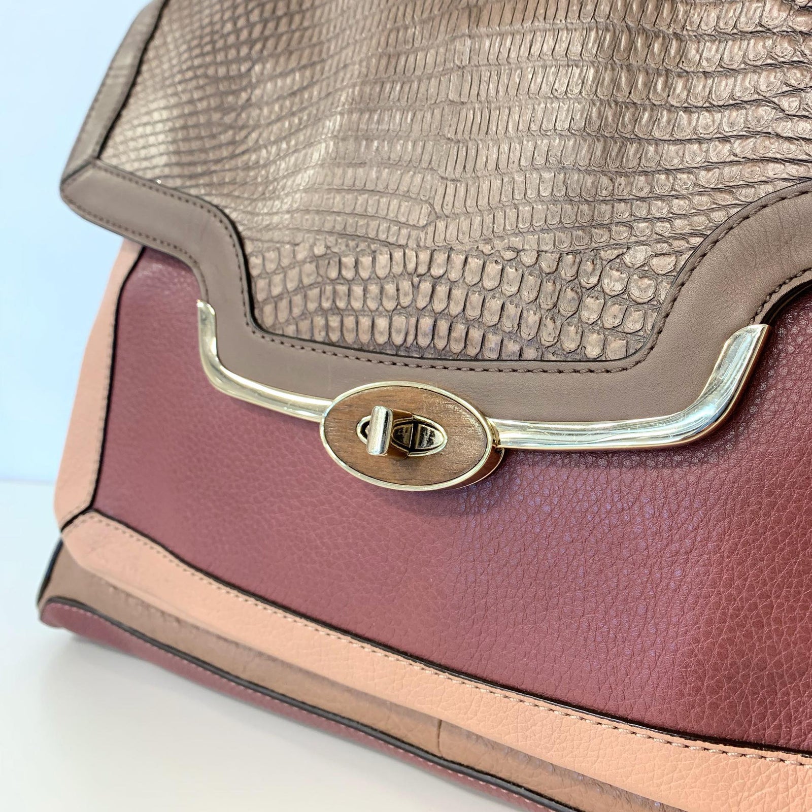 Dusty Rose Alligator Print Shoulder Bag