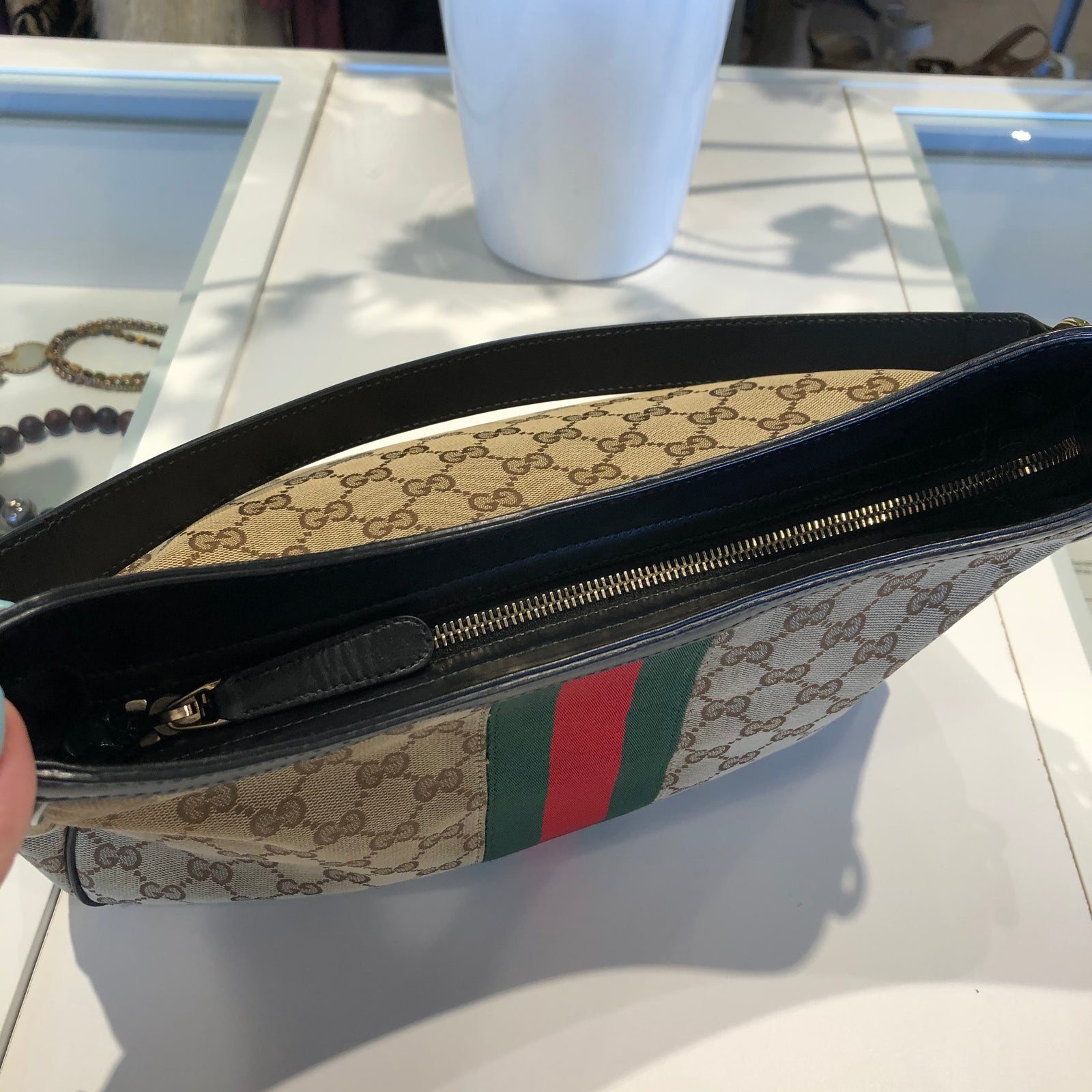GG Canvas Shoulder Bag