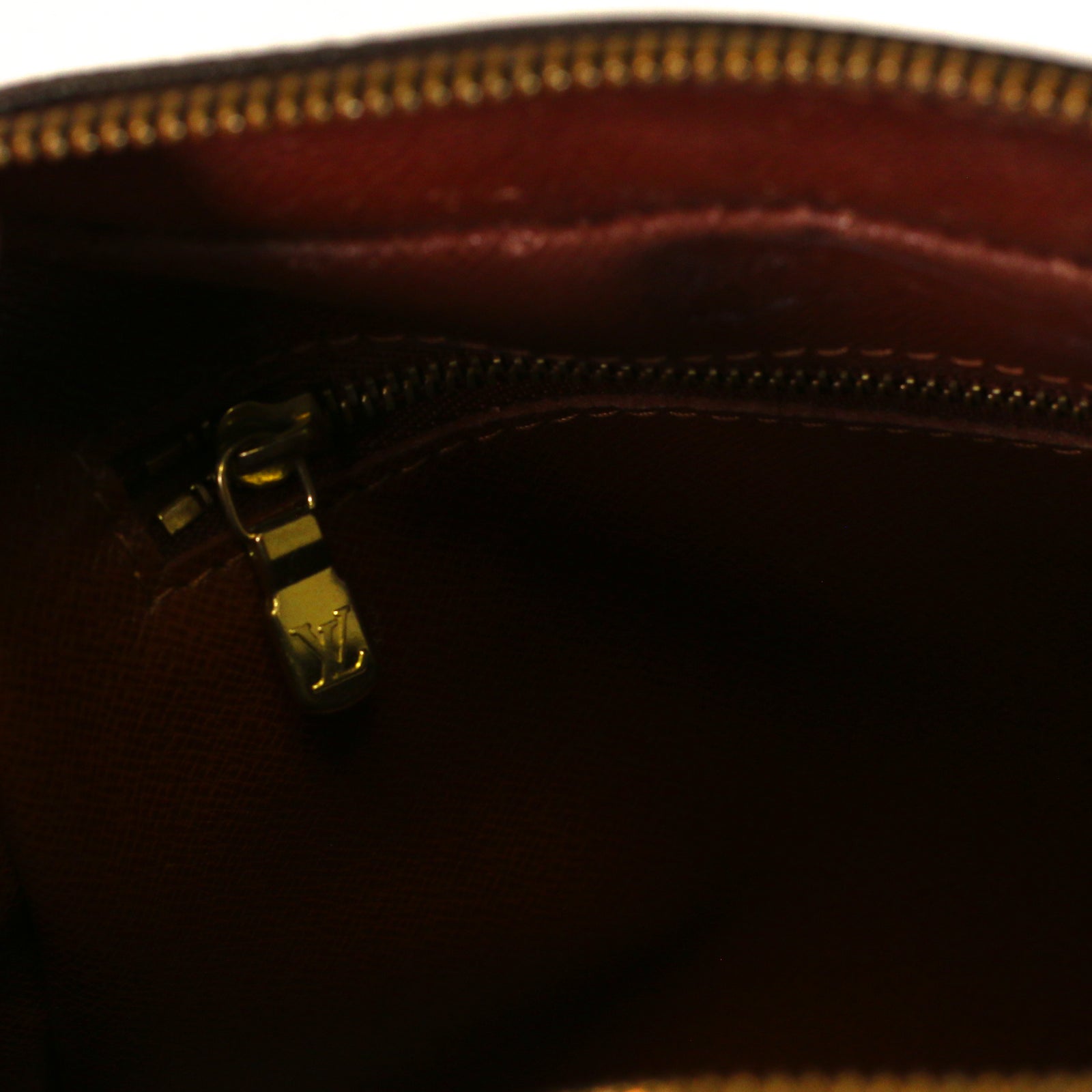 Monogram Nil 28