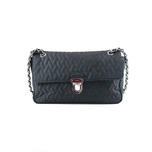 Nylon Tessuto Quilted Flap Bag