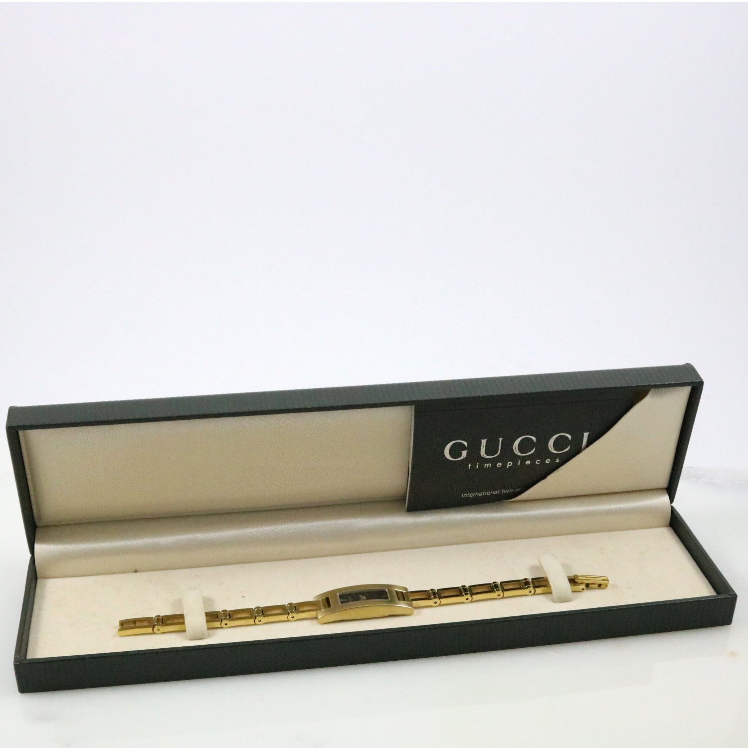 3900L Watch