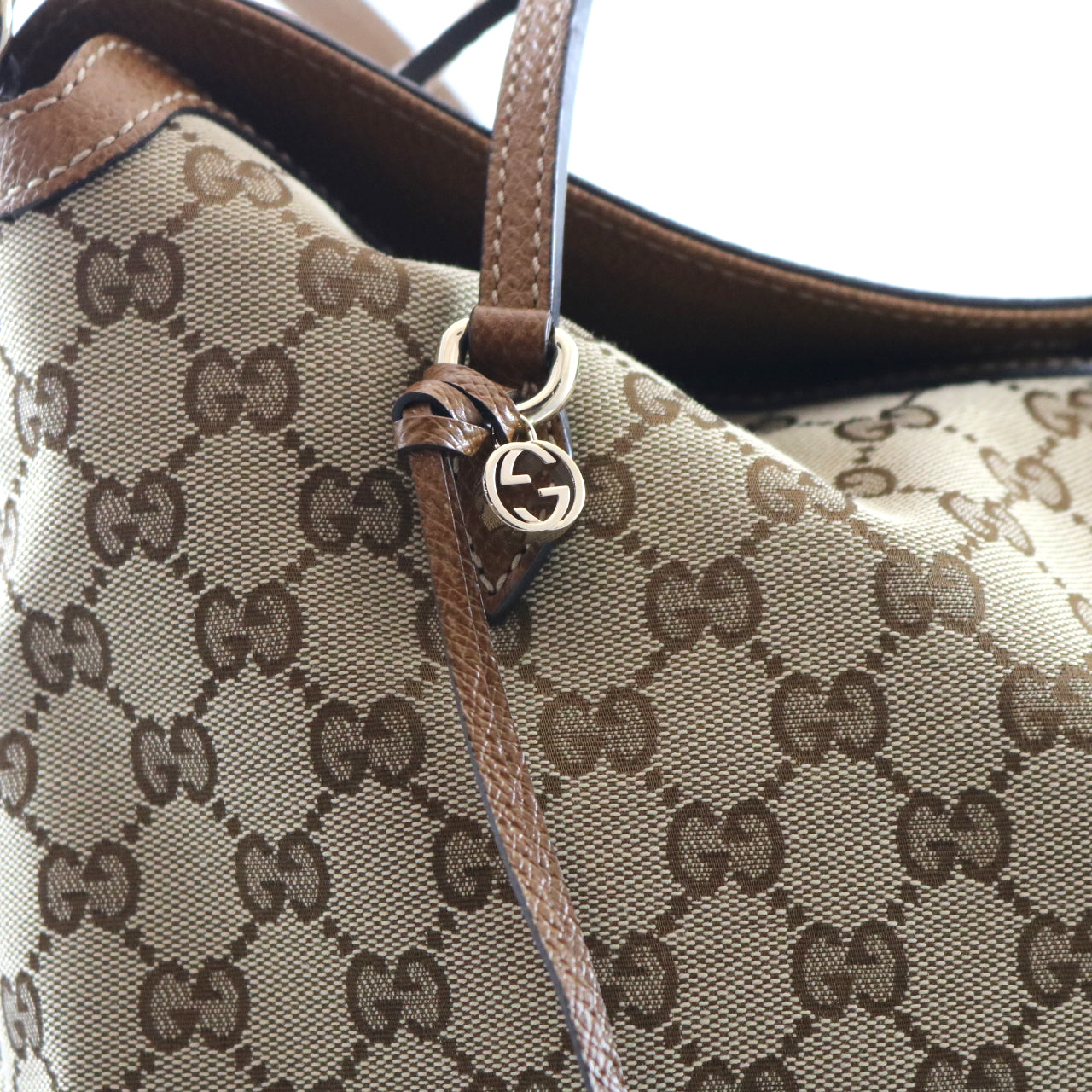 GG Canvas Classic Tote
