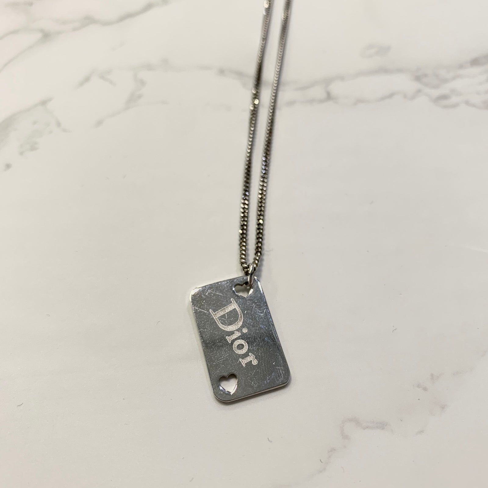 Silver Tone Pendant Necklace