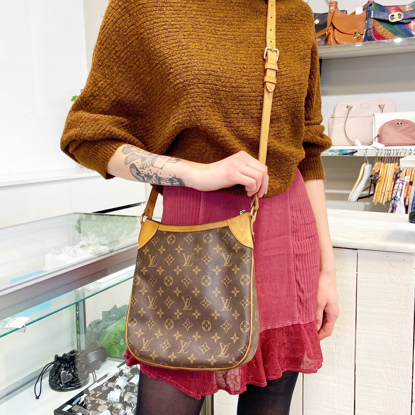 Louis Vuitton Boulogne 30 Crossbody