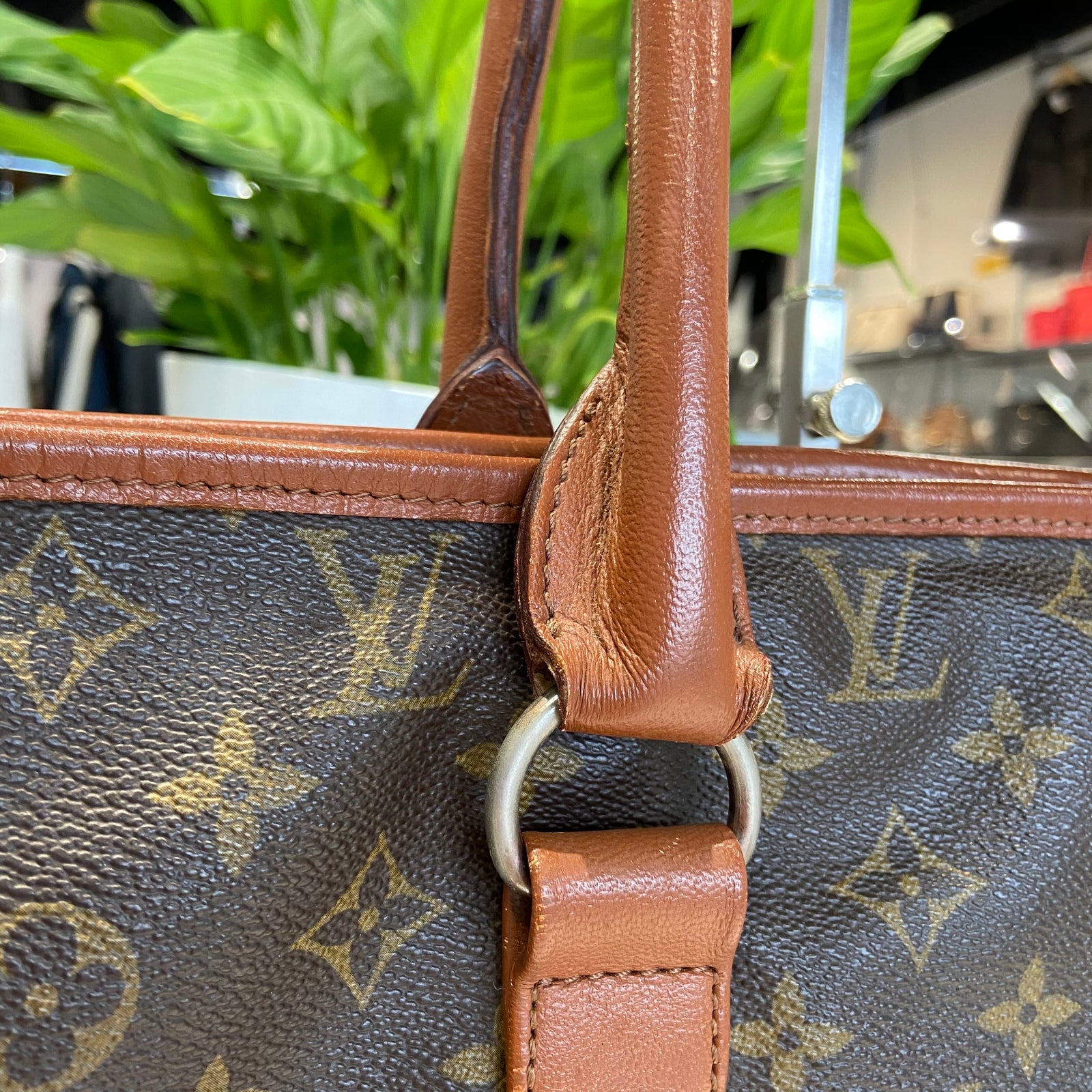Louis Vuitton Sac Weekend PM Tote Bag