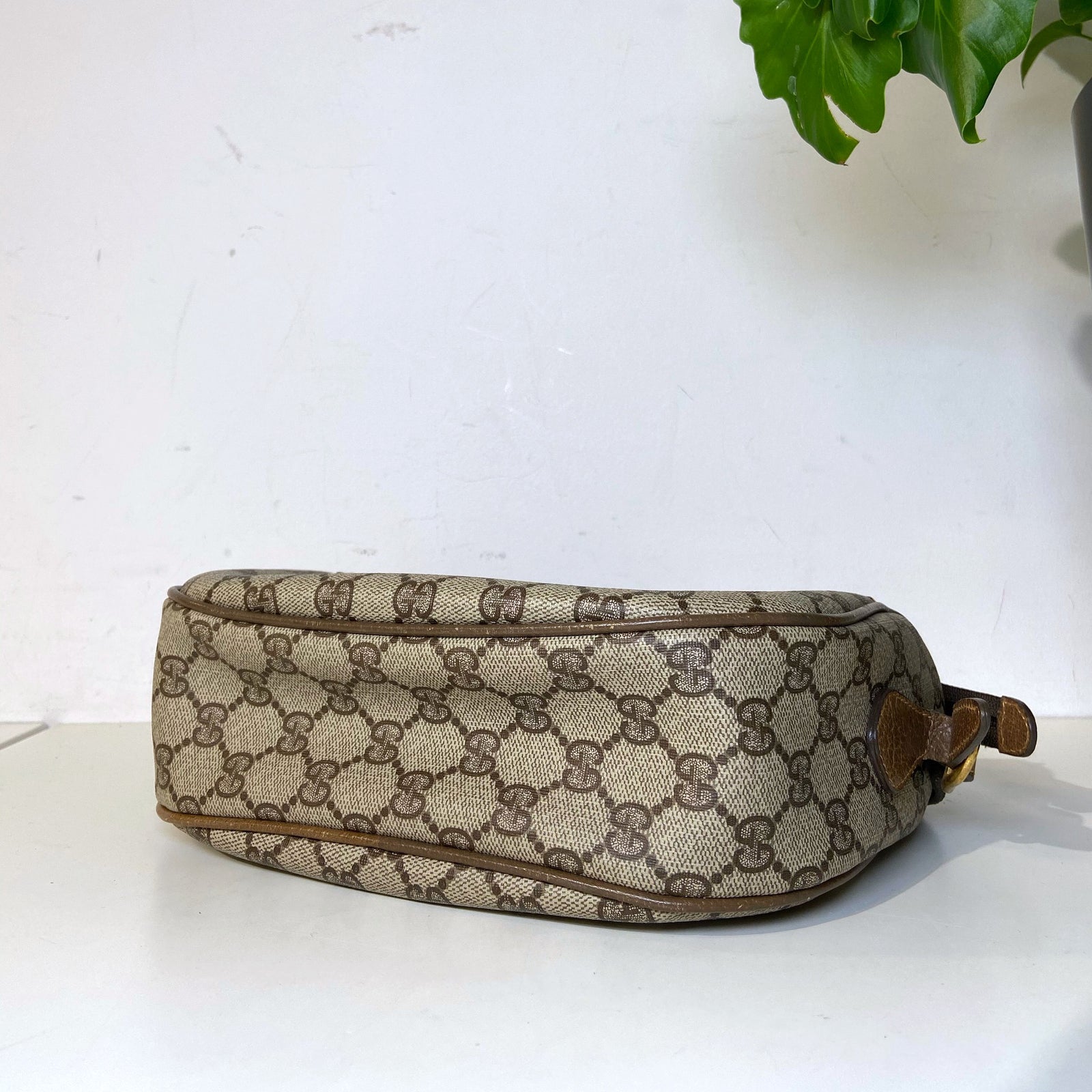 Vintage GG Supreme Crossbody