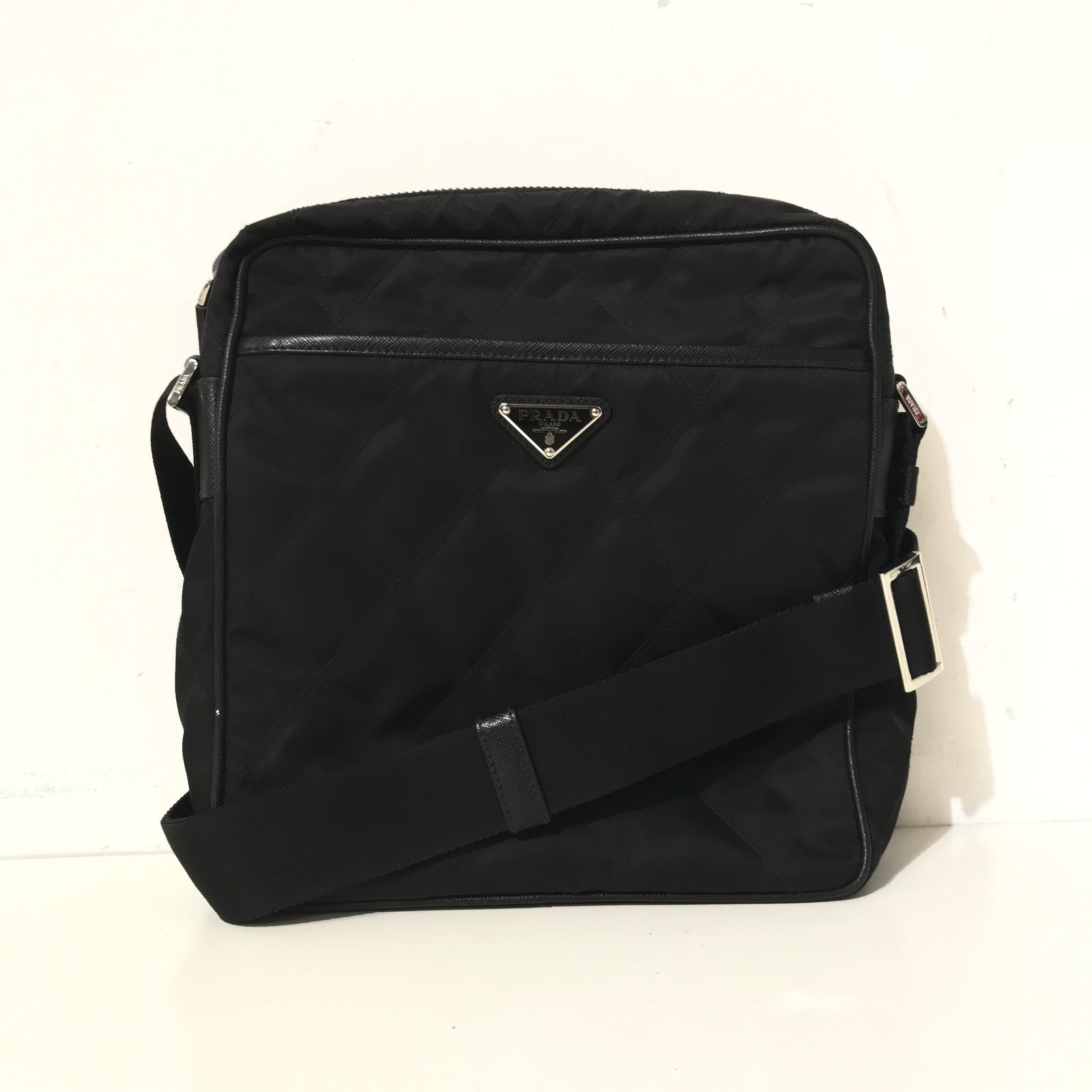 Tessuto Impuntu Nylon Quilted Messenger Bag